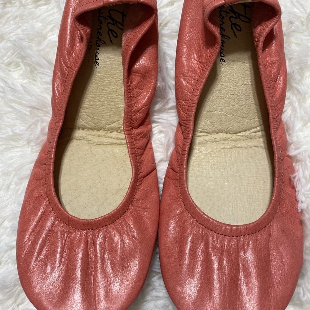 Storehouse Flats Coral Oil Tanned Size 9